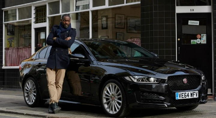 Jaguar XE: il viaggio da Londra a Berlino con Idris Elba