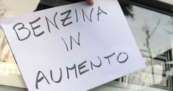 Aumenti carburante: una soluzione ci sarebbe...