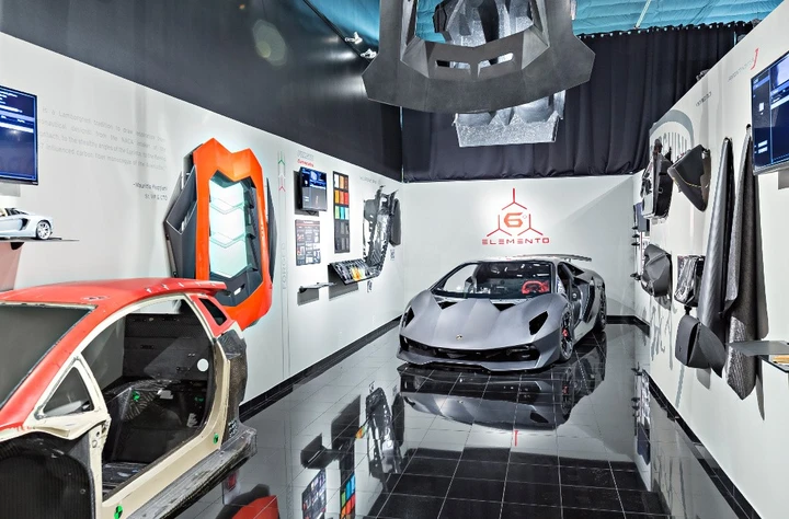 Lamborghini inaugura il nuovo centro hi-tech a Seattle