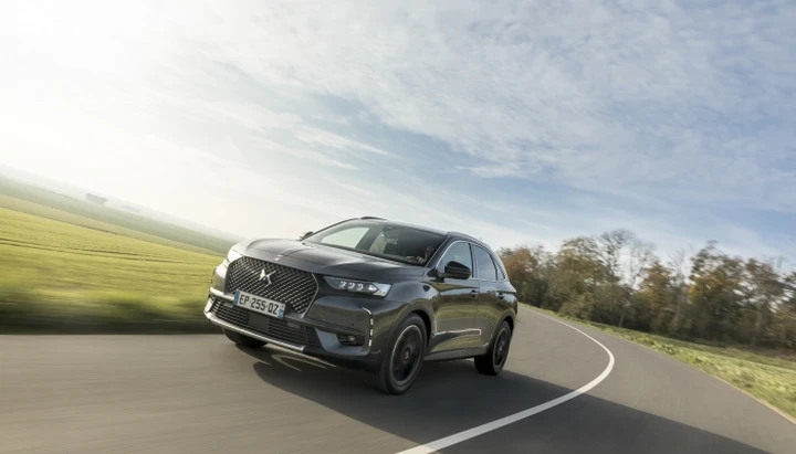 DS: dal 2 agosto parte il DS7 Crossback Summer Tour