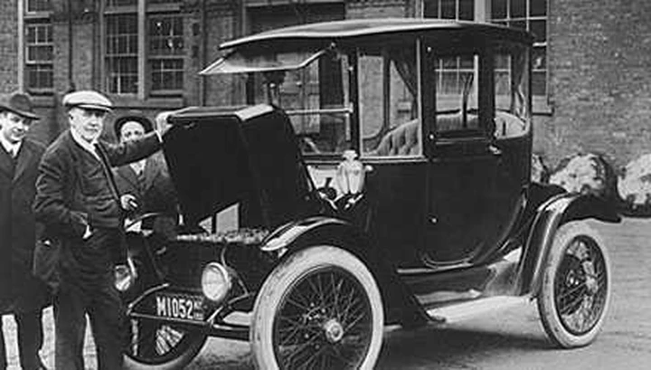 Thomas Edison: il padre dell'auto elettrica