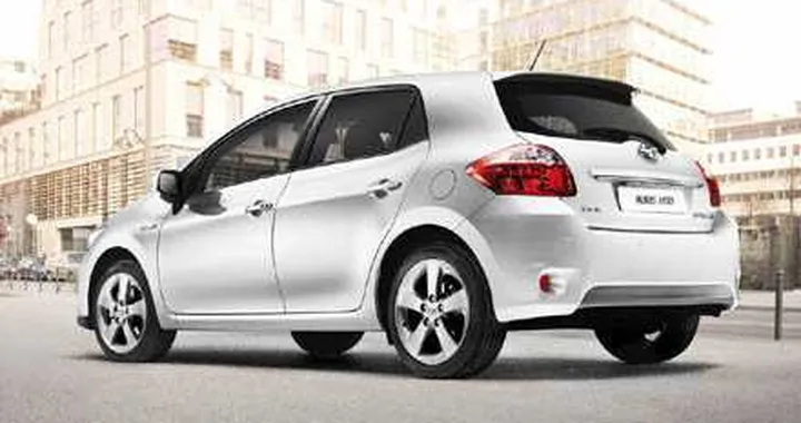 Toyota, solo ibride o elettriche entro il 2020