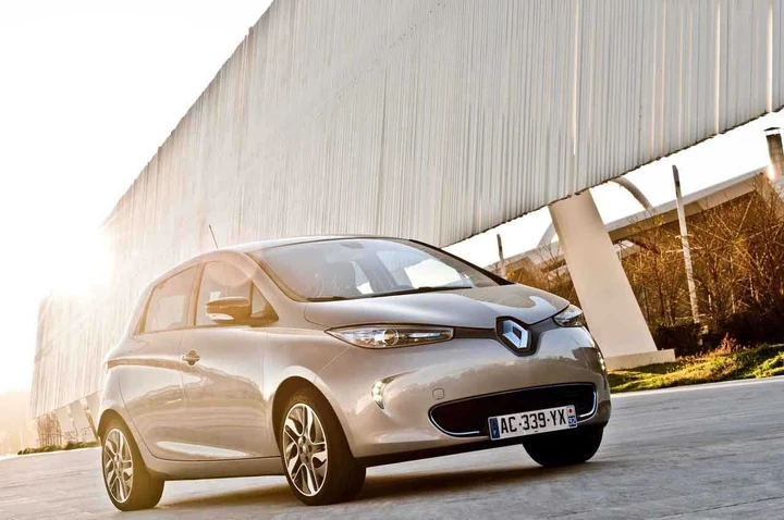 Renault Zoe, nuove foto ufficiali