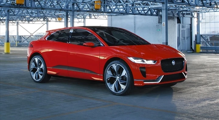 Jaguar I-Pace: a Francoforte la versione pronta al debutto su strada