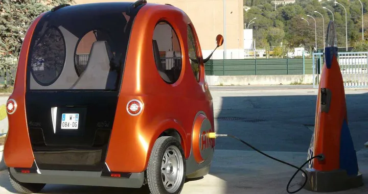 AirPod, l'auto ad aria compressa fa 100 km con 1 euro