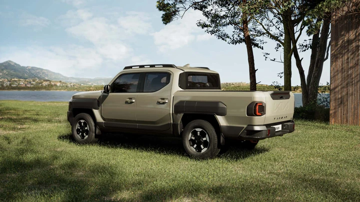 Kia Tasman: il pick-up globale che sfida Ranger e Hilux in stile e prestazioni