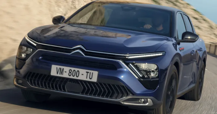 Questa Citroën C5 X è in concessionaria da 4 anni: perché non è stata venduta?