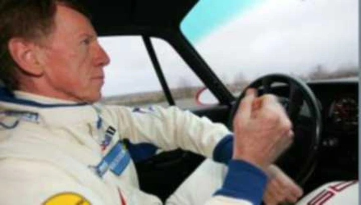 Rohrl vince ancora con la Porsche