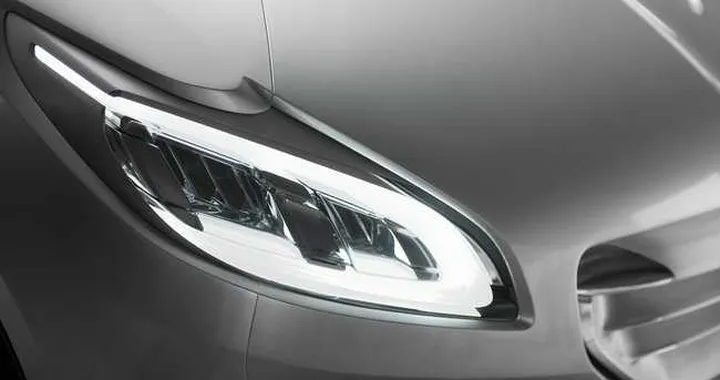Peugeot: un nuovo crossover a Shanghai