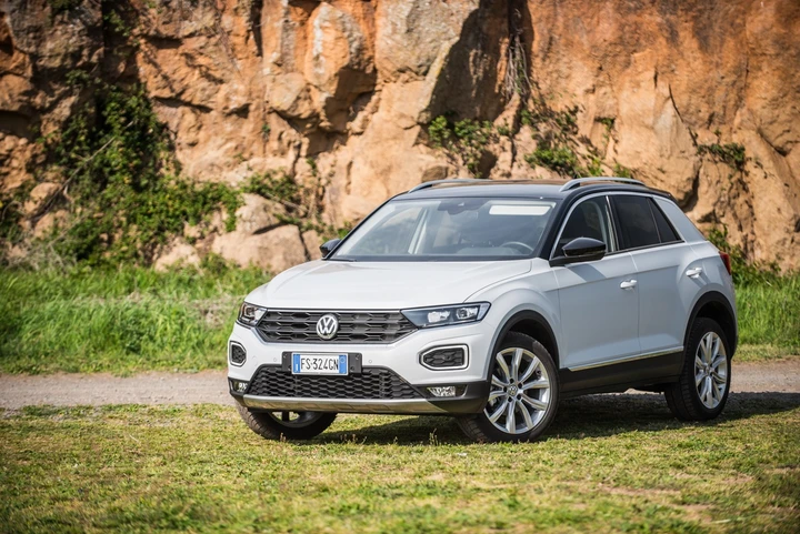 Volkswagen T-Roc 1.6 TDI SCR: la prova su strada