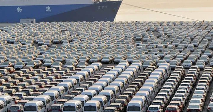 Mercato auto: Cina pronta a dimezzare i dazi sull’importazione di auto