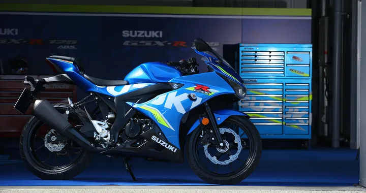 Suzuki GSX-R125 e GSX-S125: uno sconto pari al costo della patente
