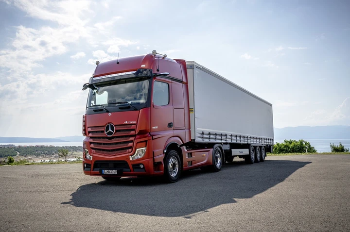 Mercedes Actros 2019: immagini ufficiali