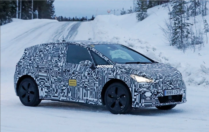 Seat El Born: le foto spia