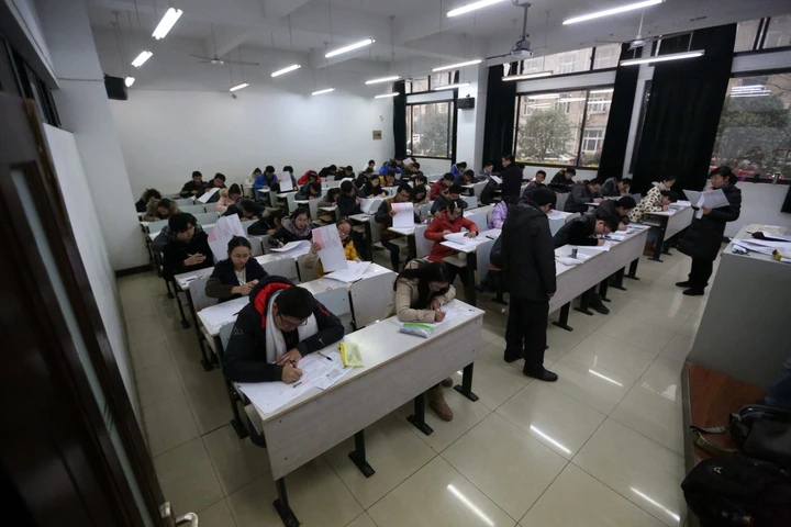 Teoria patente B: 30 minuti e 40 domande. Vediamo tutti gli altri aspetti del test