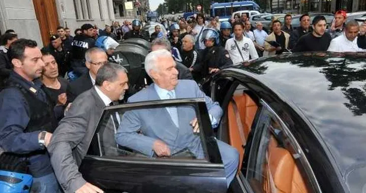 De Tomaso: tensione a Torino, aggredito Rossignolo