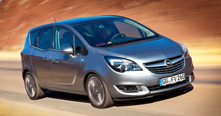 Nuova Opel Meriva 2014: le immagini ufficiali