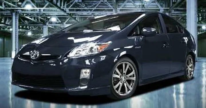 Toyota Prius: arriva il Plus Performance Package
