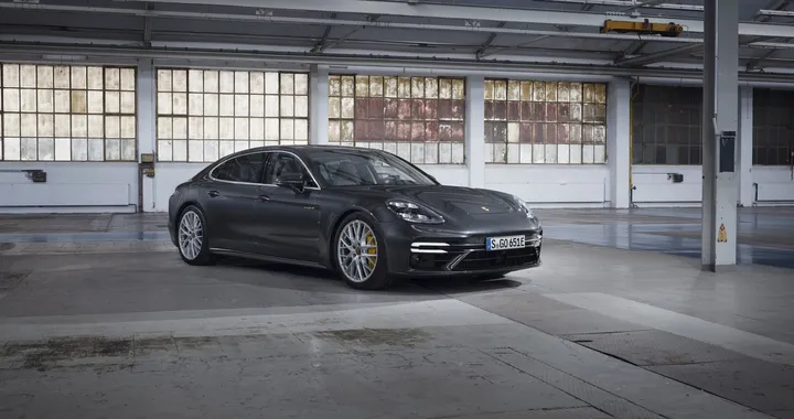 Porsche Panamera 2020: la nuova Turbo S E-Hybrid raggiunge quota 700 CV