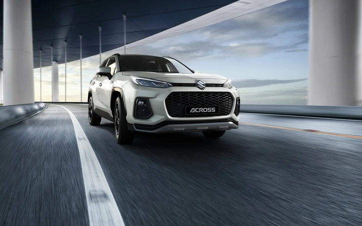 Suzuki Across, arriva la YORU Web Edition