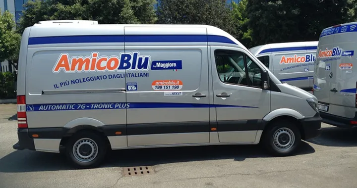 Mercedes consegna 40 Sprinter a Maggiore