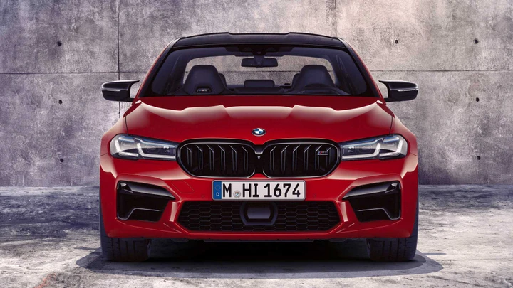 BMW M5 restyling 2020: immagini ufficiali