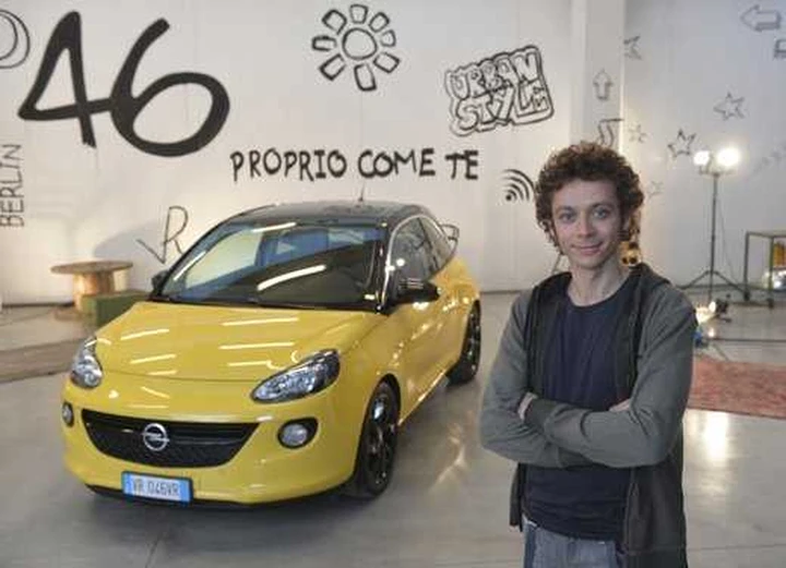Opel Adam: Valentino Rossi diventa testimonial