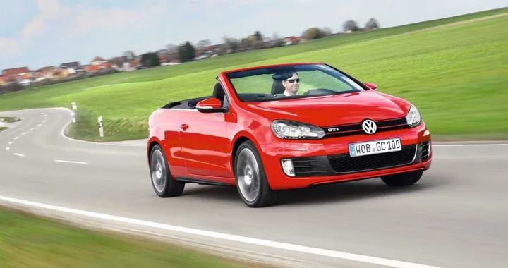 Volkswagen Golf GTI Cabrio: debutta a giugno
