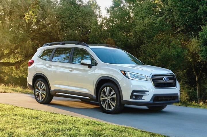 Subaru Ascent: le immagini ufficiali