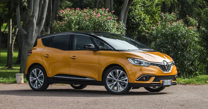 Renault Scenic Intens TCe 140 EDC: la prova su strada