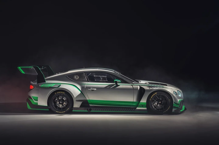 Bentley Continental GT3: immagini ufficiali