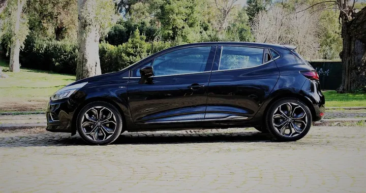 Clio Moschino TCe 75 Intens: la prova su strada