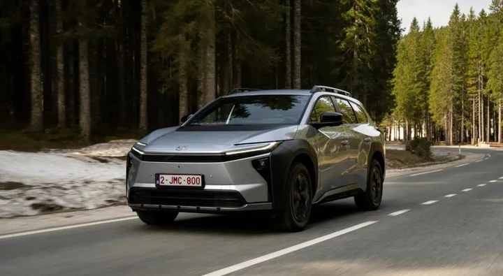 Toyota bZ4X Touring: il SUV elettrico ora pensa alle famiglie