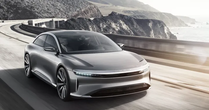 Lucid Air, rinviato il debutto della berlina elettrica ad alte prestazioni