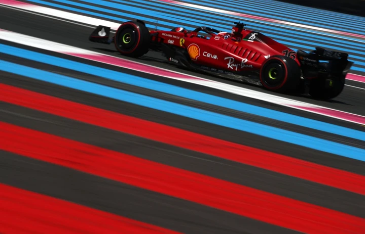 GP di Francia: Leclerc fa la pole position con la scia