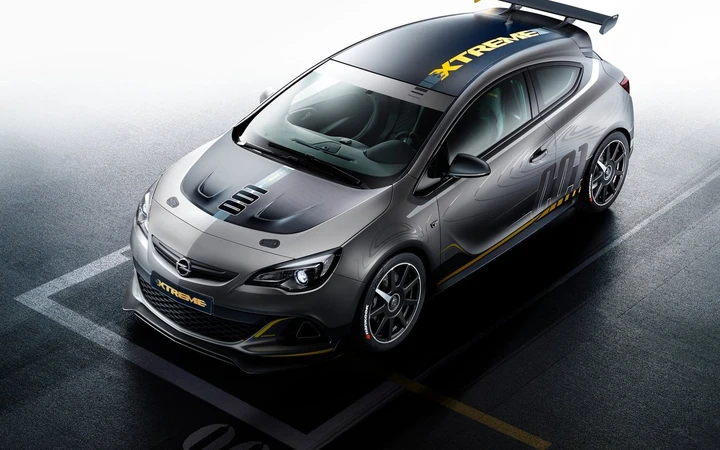 Opel Astra OPC Extreme, le immagini ufficiali