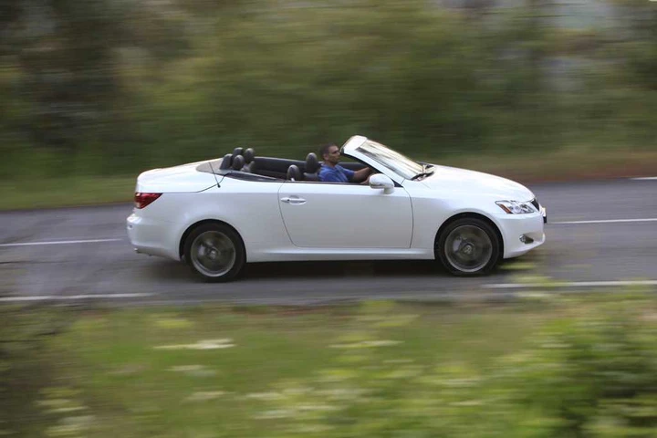 Lexus IS 250C