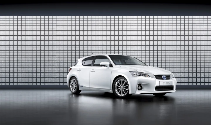 Gamma Lexus 2013, le immagini