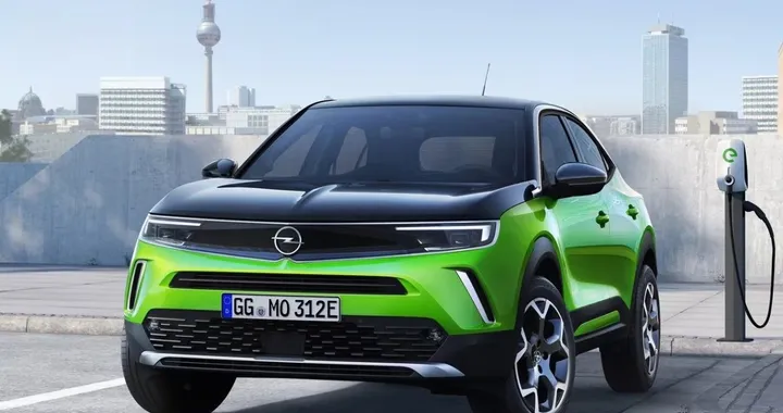 Comprereste mai un'auto verde? Ecco i colori preferiti dagli automobilisti nel 2024