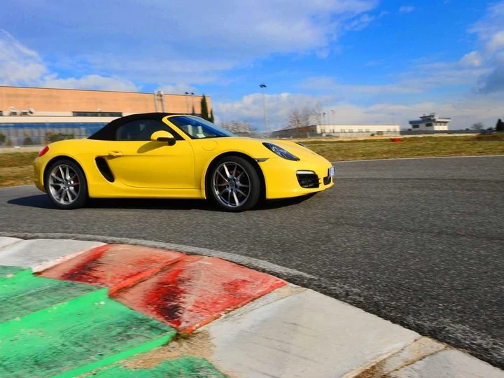 Porsche Boxster S: la prova su strada e in pista