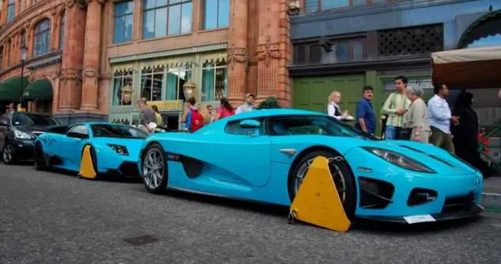 Londra: ganasce alle supercar di Harrod's