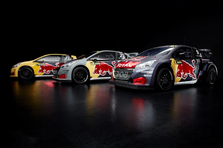 Peugeot partecipa in via ufficiale al rallycross