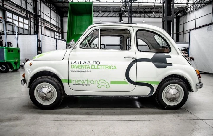 La Fiat 500 da auto d'epoca ad auto del futuro