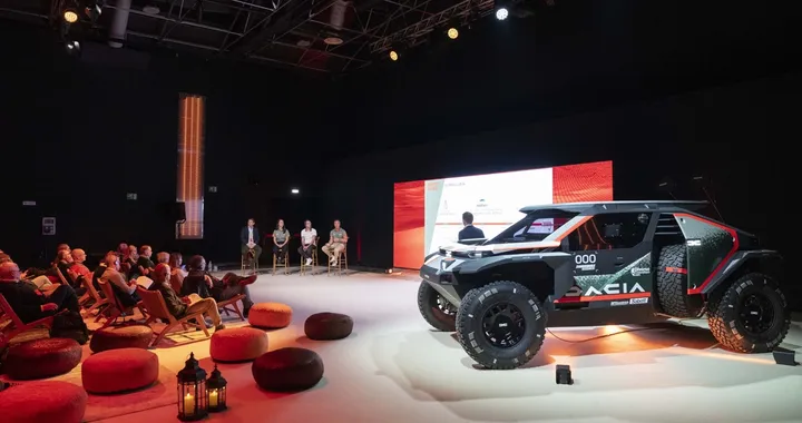 Dacia Sandrider: la sfida della Dakar 2025 con un team di stelle