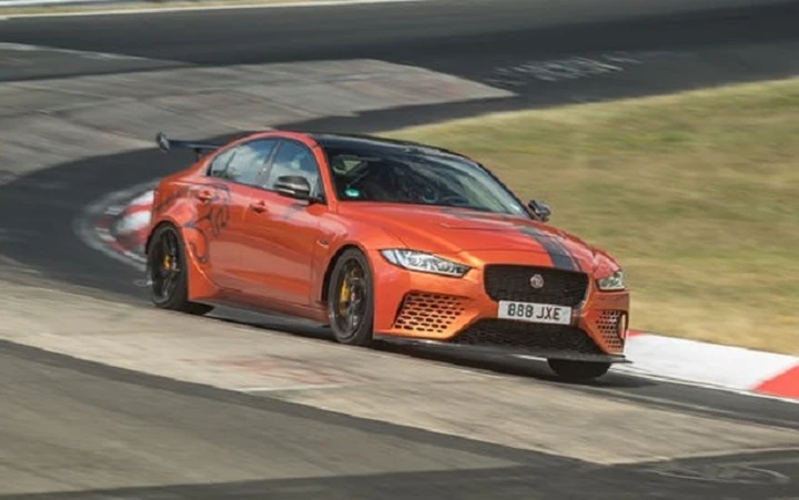 Jaguar XE SV Project 8: nuovo record al Nurburgring