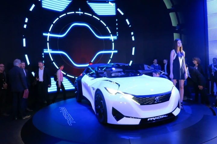 Peugeot Fractal al Salone di Francoforte 2015
