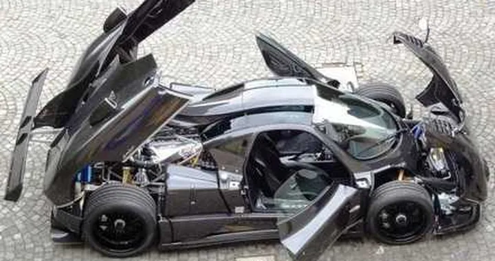Pagani Zonda 760 LH: una versione speciale per Hamilton
