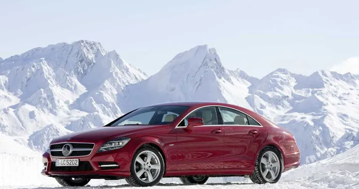 Mercedes CLS: debuttano le versioni 4MATIC BlueEFFICIENCY