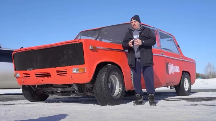 Garage 54 trasforma una Lada russa in un colosso driftabile