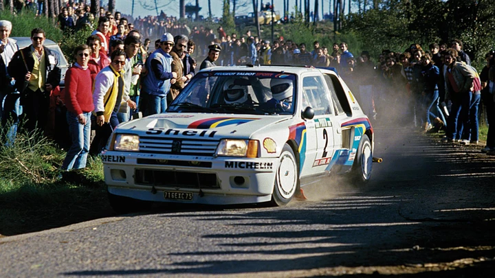 Una Peugeot 205 T16 all'asta
